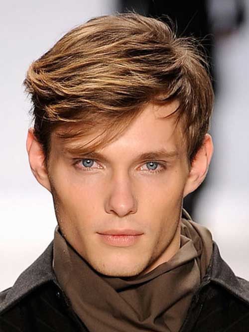 Trendy Hairstyles for Guys with Straight Hair