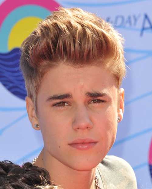 Justin Bieber Dark Blonde Hair Style