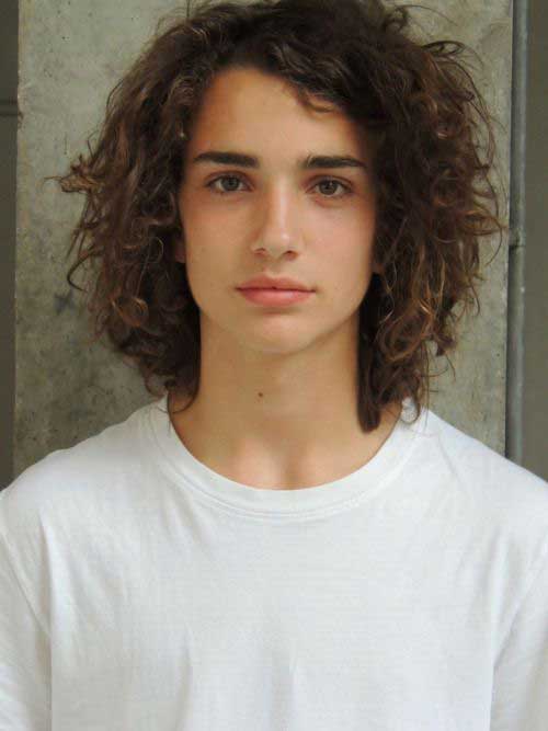 Haircuts for Men with Curly Hair-12