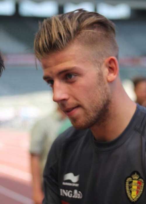 Mens Hairstyles to the Side