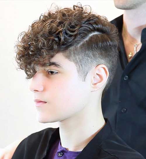 Haircuts for Men with Curly Hair-15