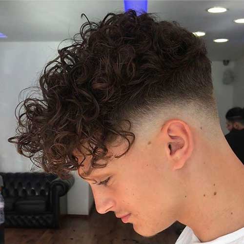 Men with Curly Hairstyles-6